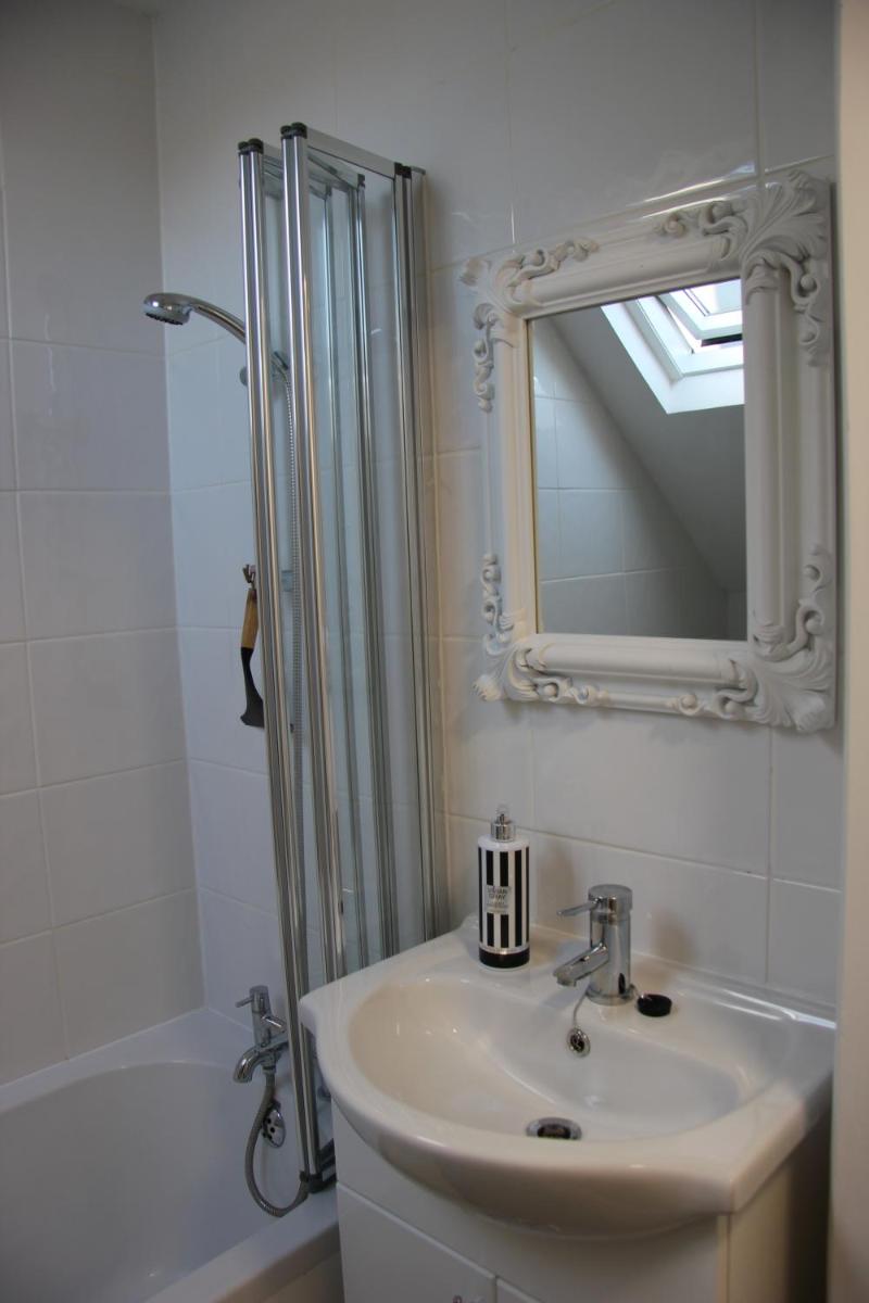 Lovely 1 bed split level flat in Ramsgate - Housity