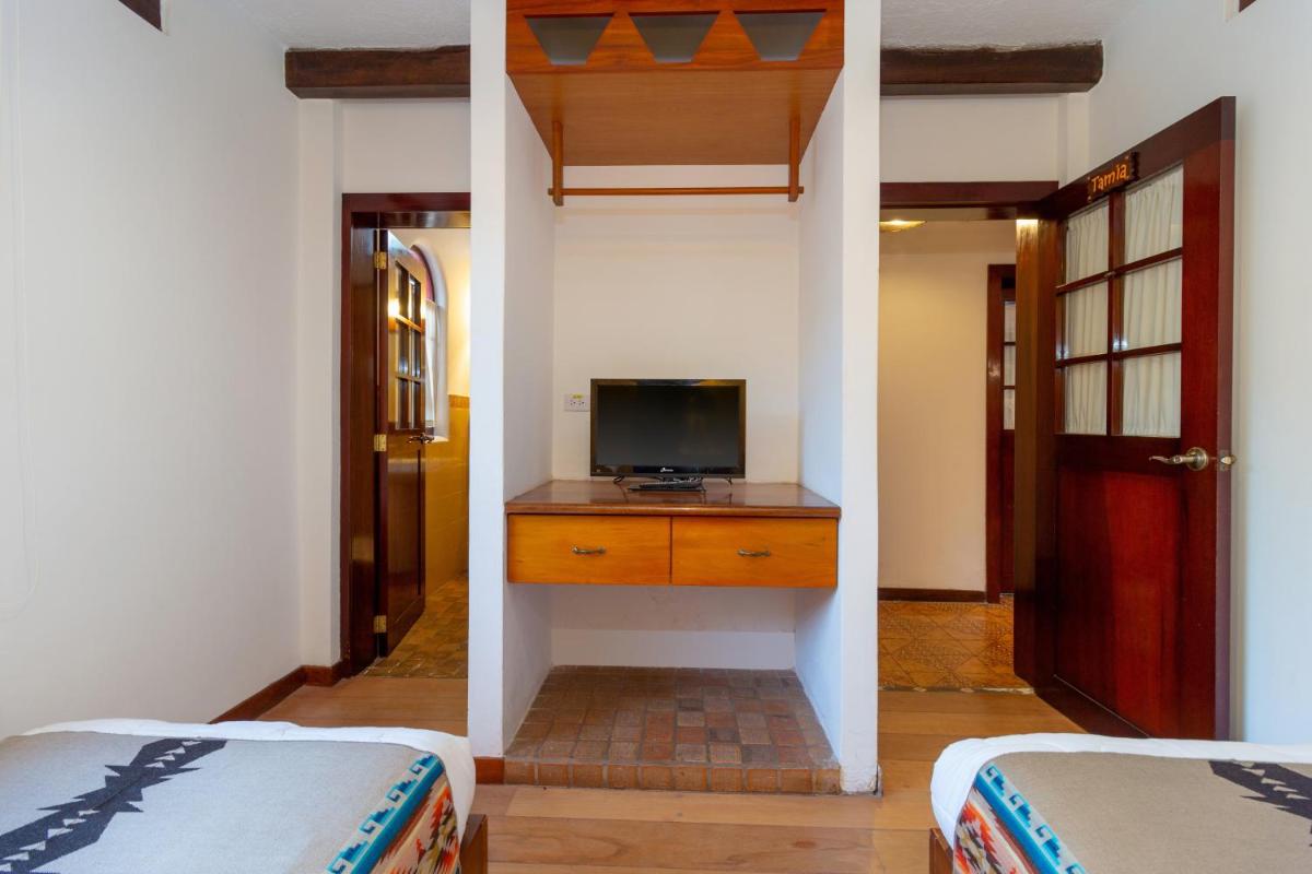 Acoma - Housity