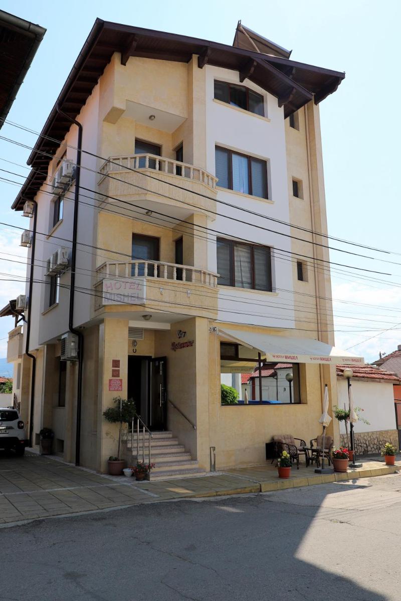 Hotel Mishel - Housity