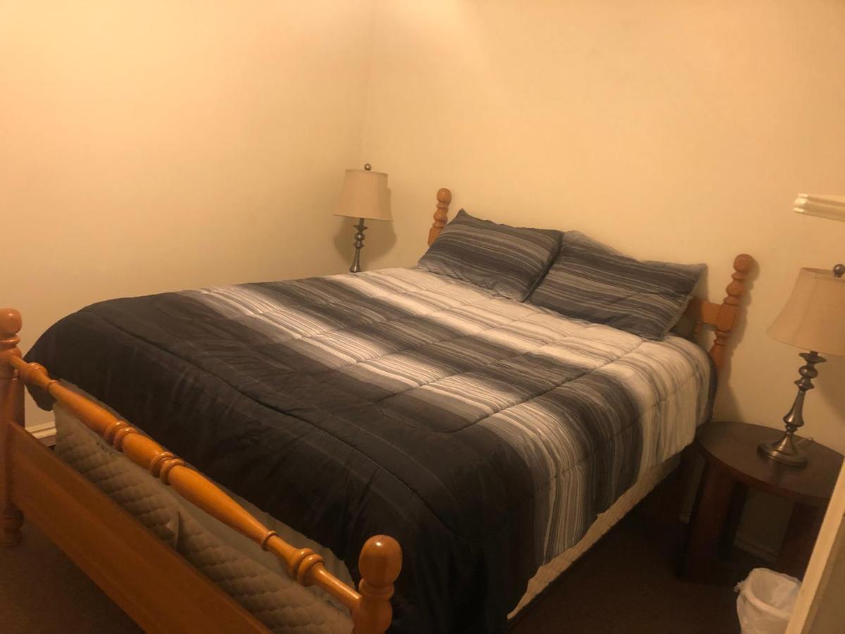 Beautiful Secluded 2 bedrooms 1 bathroom apartment - Housity