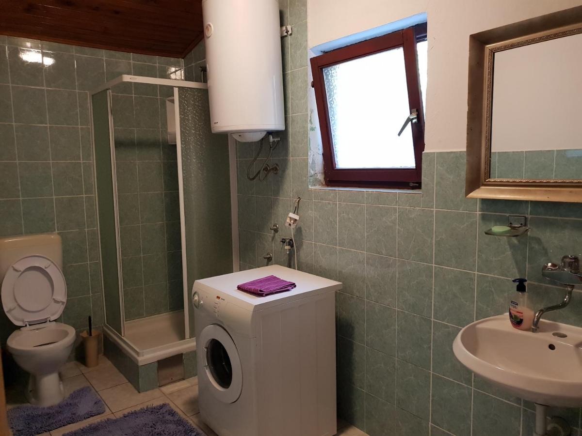 Hostel Enardi - Housity