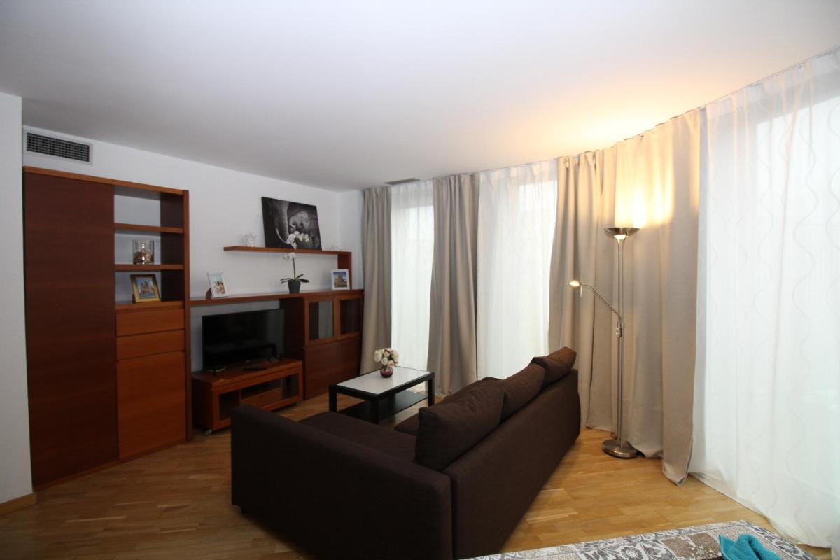 Rooms Gran via - Housity