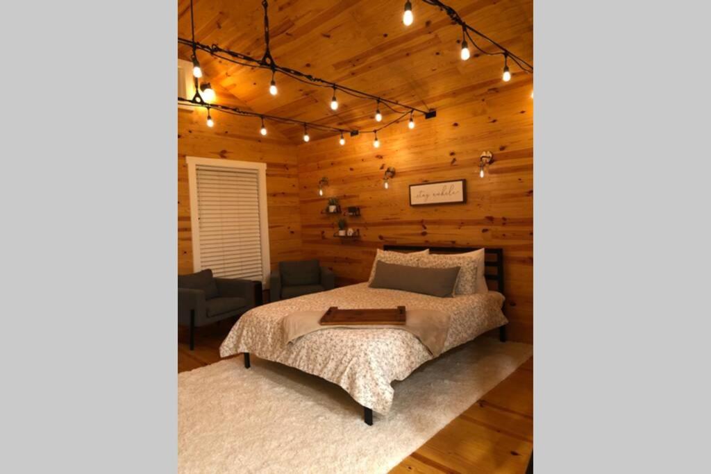 1912 Luxury Modern Carriage House - Housity