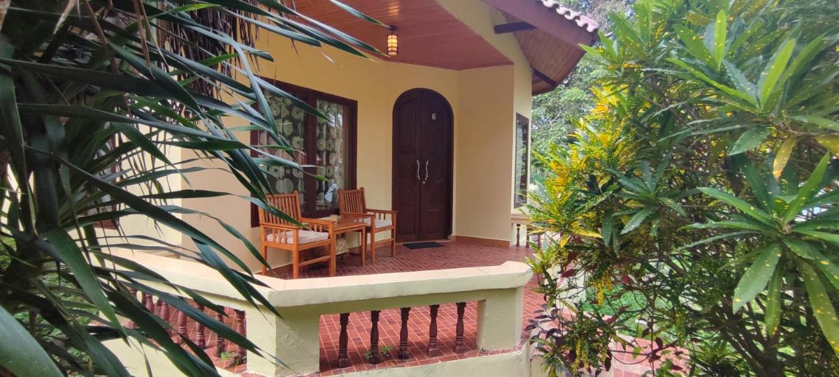 Bara Beach Bungalows - Housity