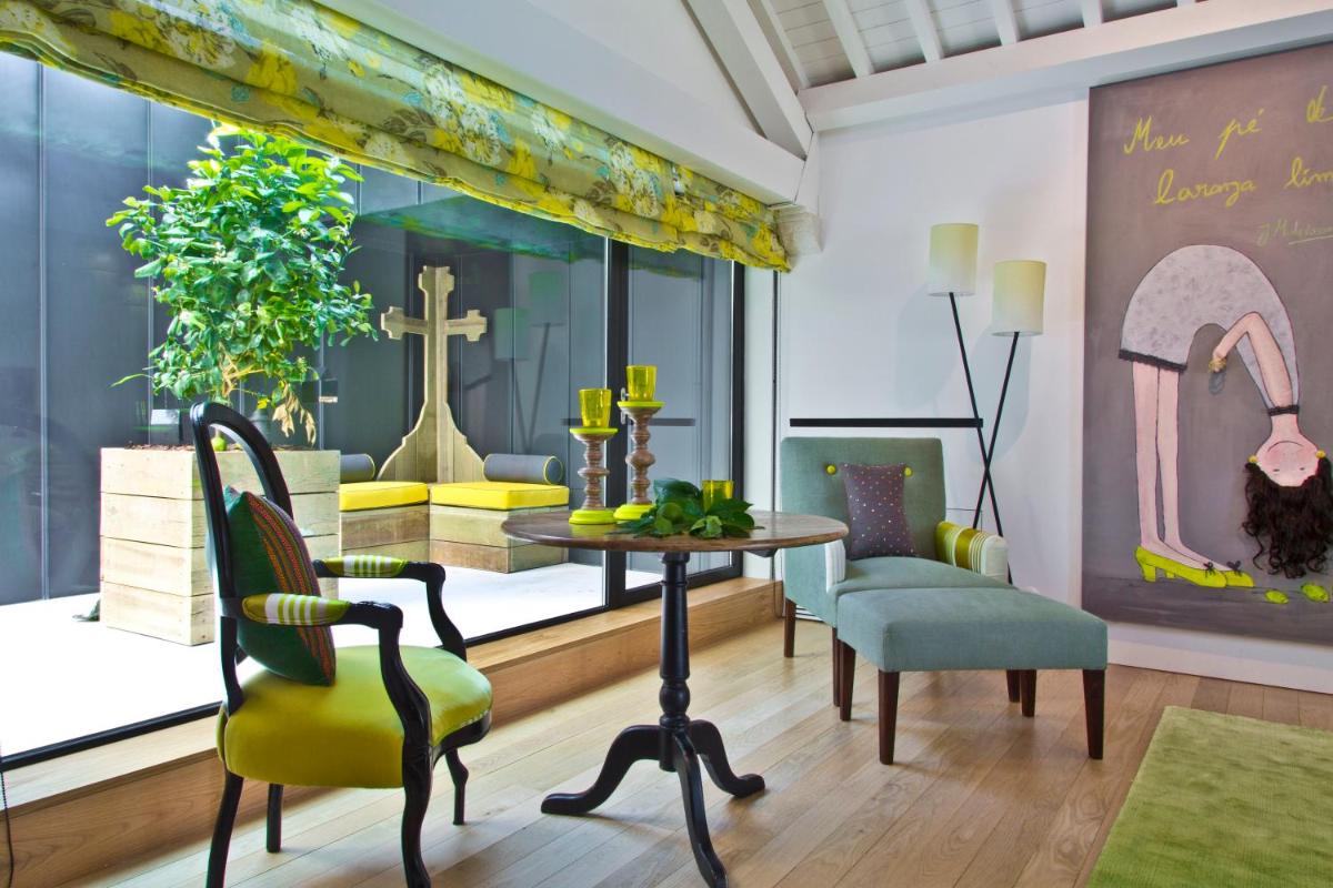 Uma área de estar em Torre de Palma Wine Hotel, Monforte, a Member of Design Hotels