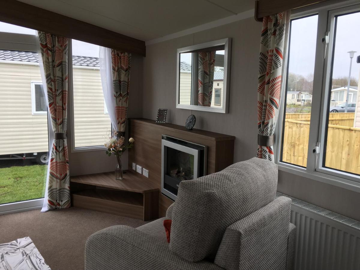 3 Bed Luxury Mobile Home Hoburne Park Christchurch - Housity