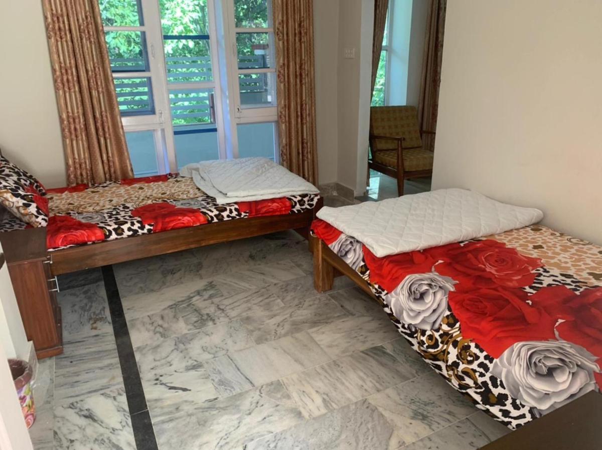 Suitetrails - Shah Family Guest House