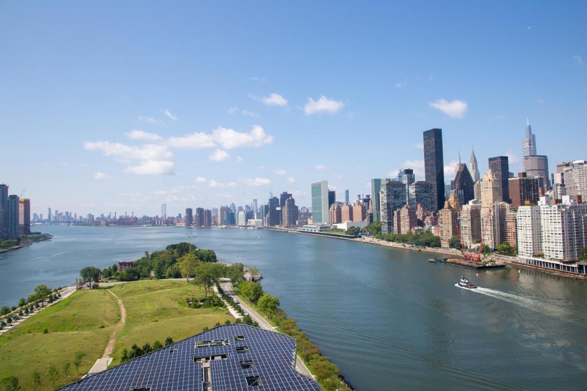 Graduate by Hilton New York - Two Minutes From Manhattan - Housity