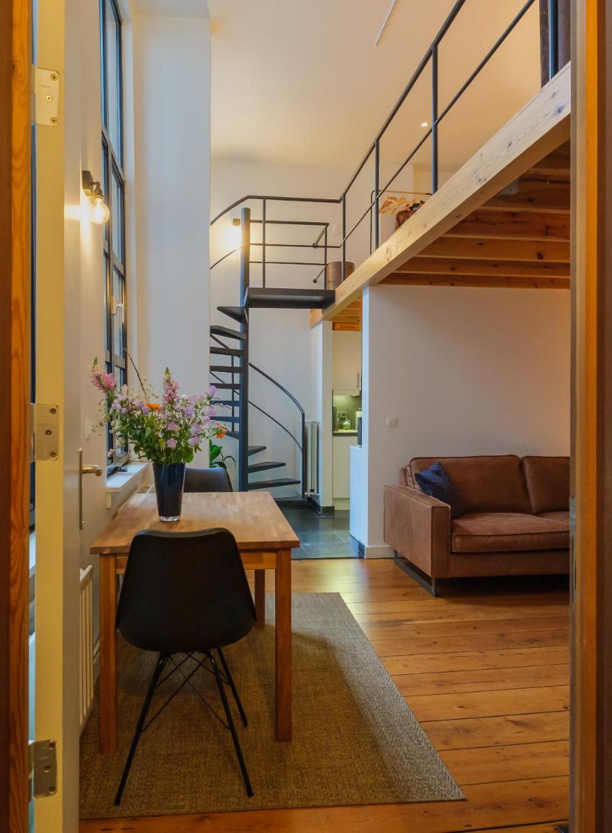 Duplex in historical centre with private courtyard - Housity