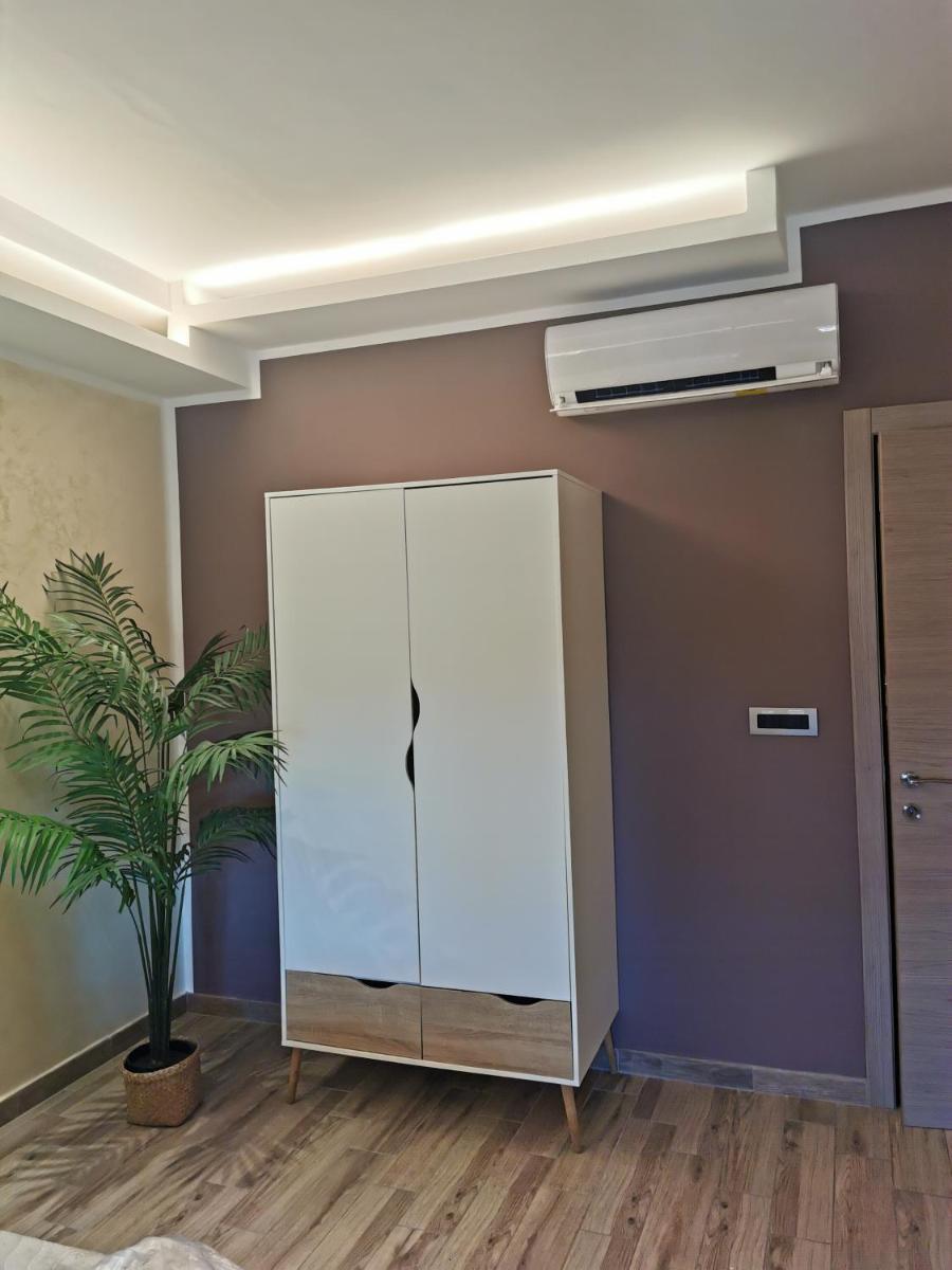 Suitetrails - TORINO VACANCY 3 - Elegant & Romantic house with a view of Piazza Vittorio/Gran Madre