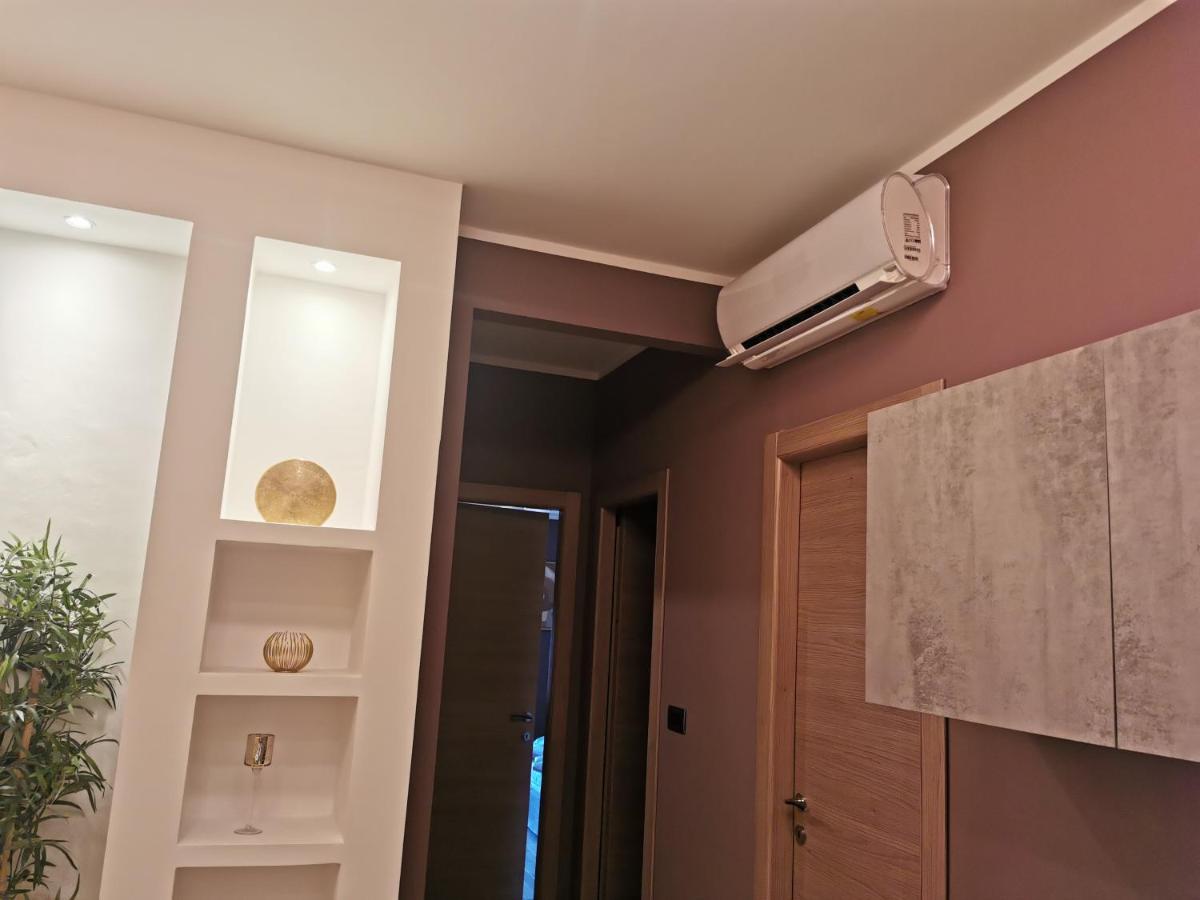 Suitetrails - TORINO VACANCY 3 - Elegant & Romantic house with a view of Piazza Vittorio/Gran Madre