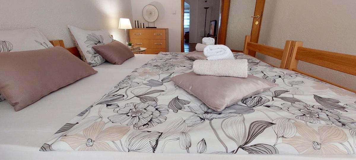 MB Deluxe Apartment - Housity