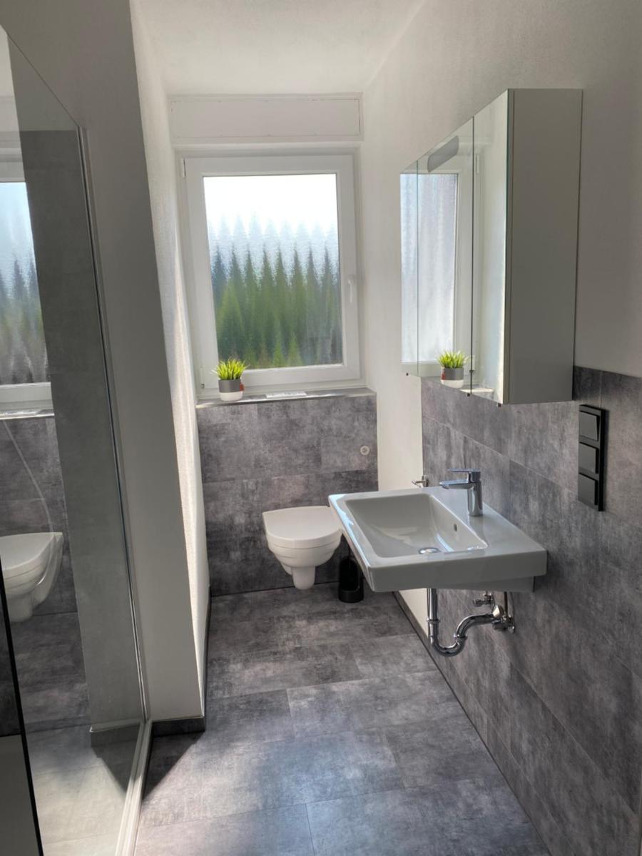 Helle moderne Ferienwohnung, Nähe Koblenz am Rhein - Housity