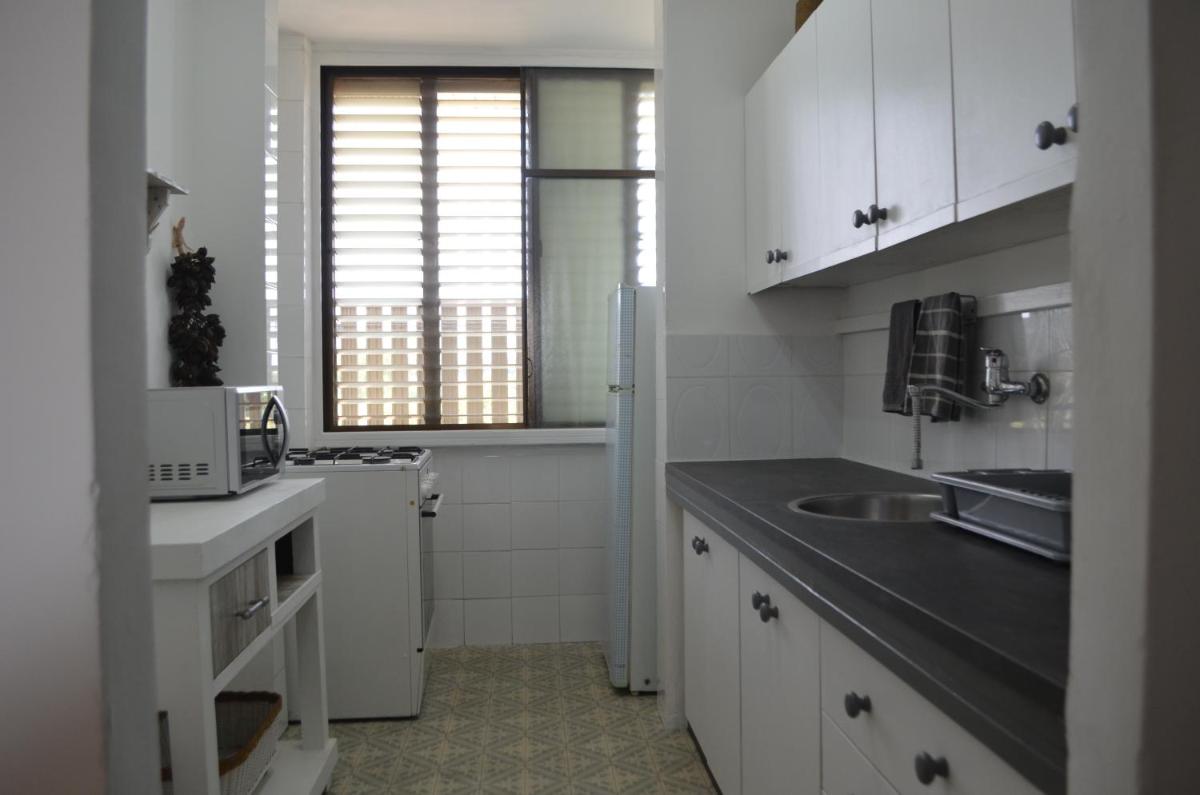 Jerusalem 18 - Housity