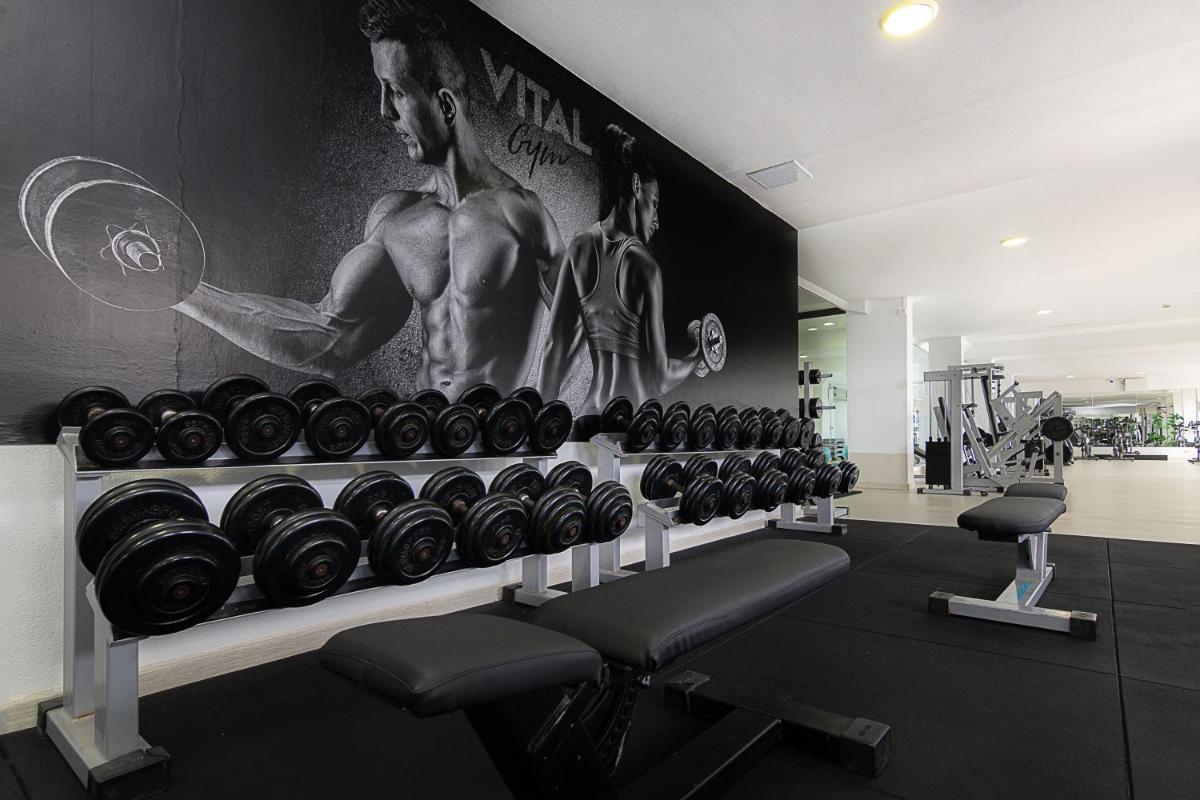 Gimnasio o instalaciones de fitness de Vitalclass Lanzarote Resort