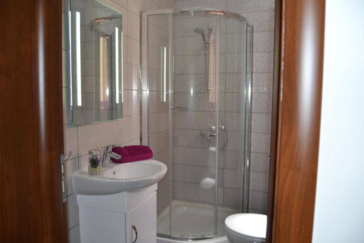 Mellieha Town Centre Bright & Spacious 3 Bedroom Apartment - Housity
