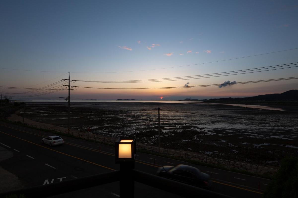 Tomonoya Hotel & Ryokan Daecheon - Housity