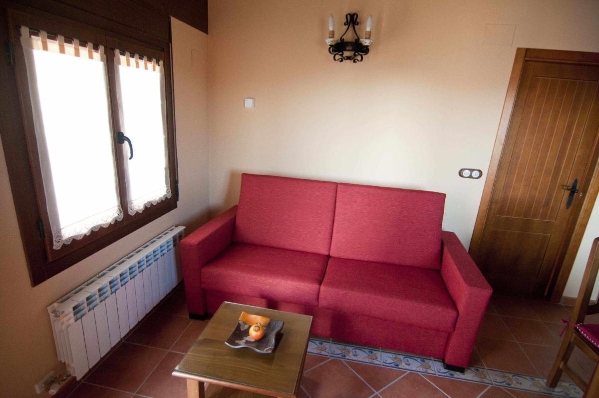 Apartamentos Turisticos Sanahuja - Housity