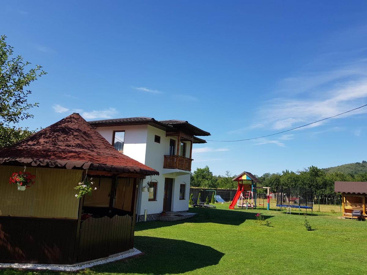 La Bunicu - Housity