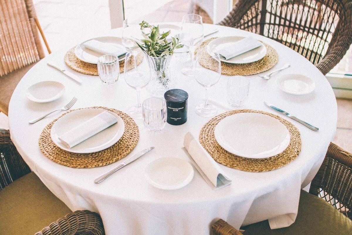 Un restaurante o sitio para comer en Hotel Ritual de Terra & SPA