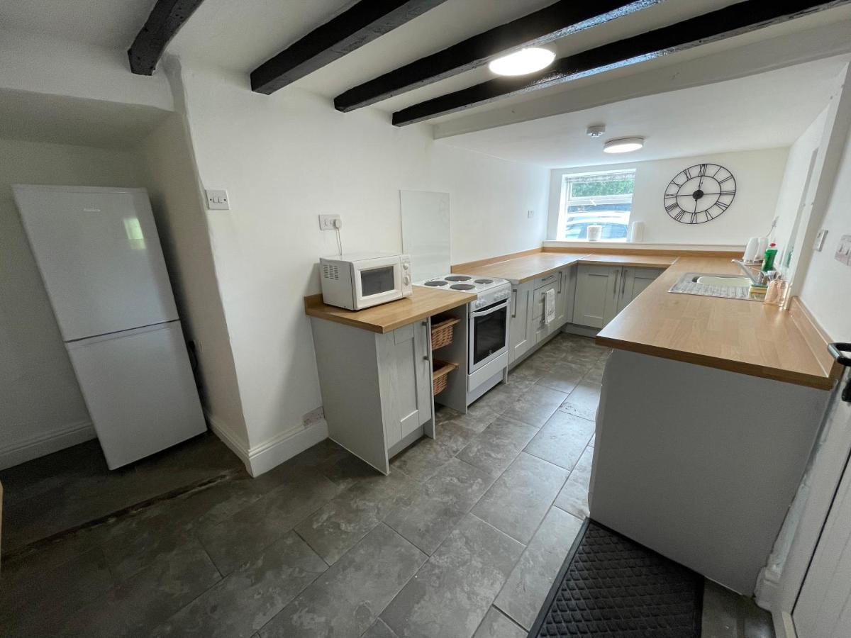1 & 2 Foundry Cottages - Housity
