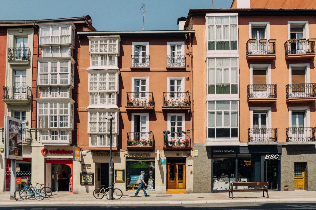 Pensión Amaia H VI 00348 - Housity