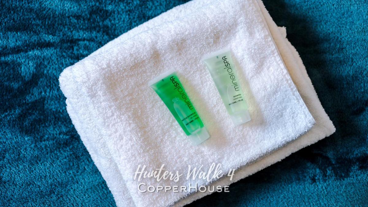 Chester City Centre apartments with parking - Hizvo