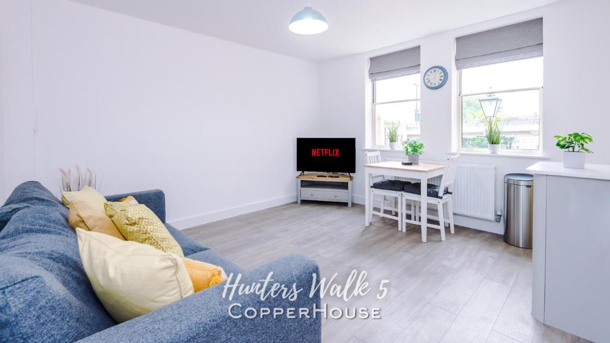 Chester City Centre apartments with parking - Hizvo