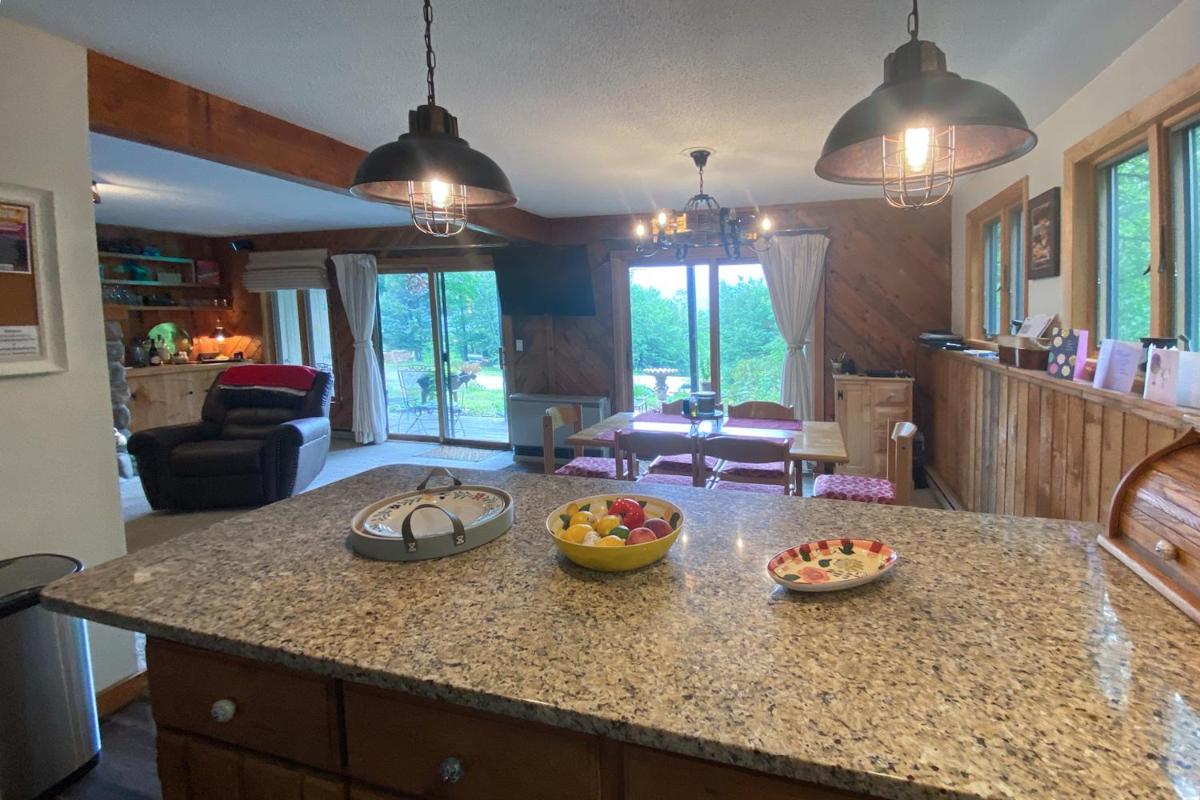 Bullwinkles Bungalow - Housity