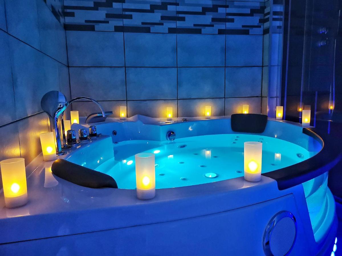 ☆ OURS & SPA ☆ COSY ☆ MAGIC ☆ LOCBNB ☆ - Housity