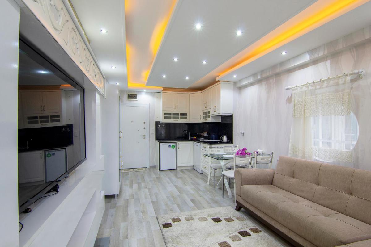 1 Bedroom City Apartments - Housity