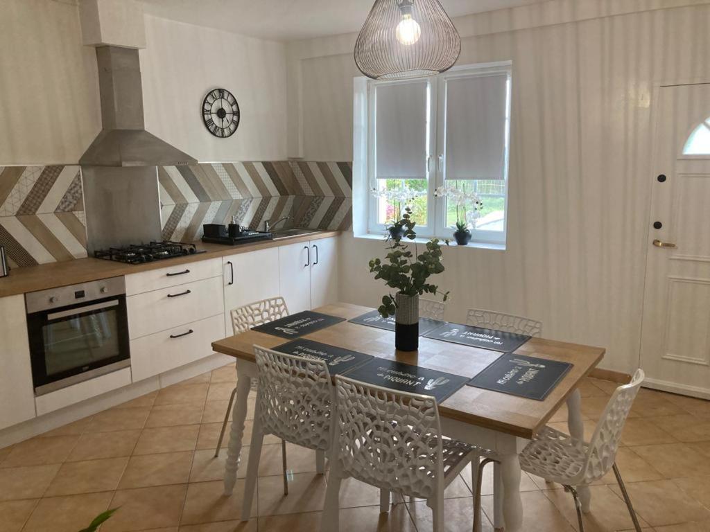GITE Abeille-Soleil - Housity