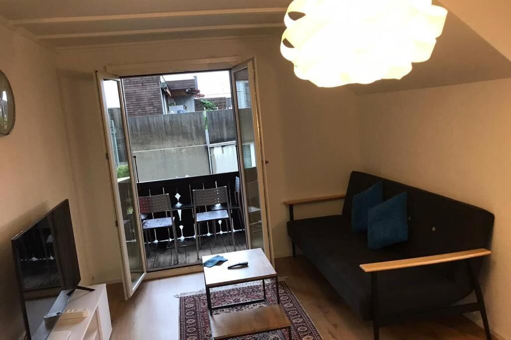 Suitetrails - lovely 2 bedroom fully furnished apartment at Gümligen 2F