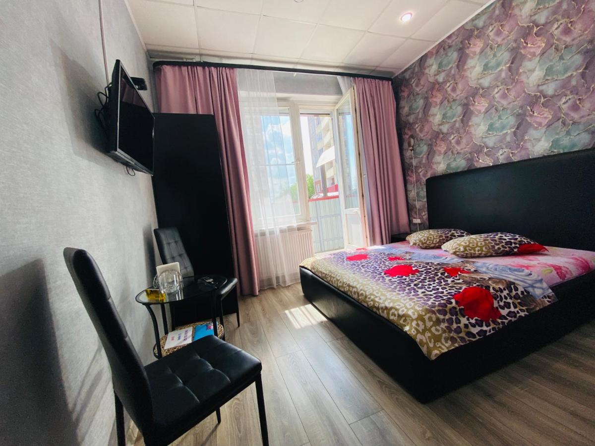 Otel plius - Housity