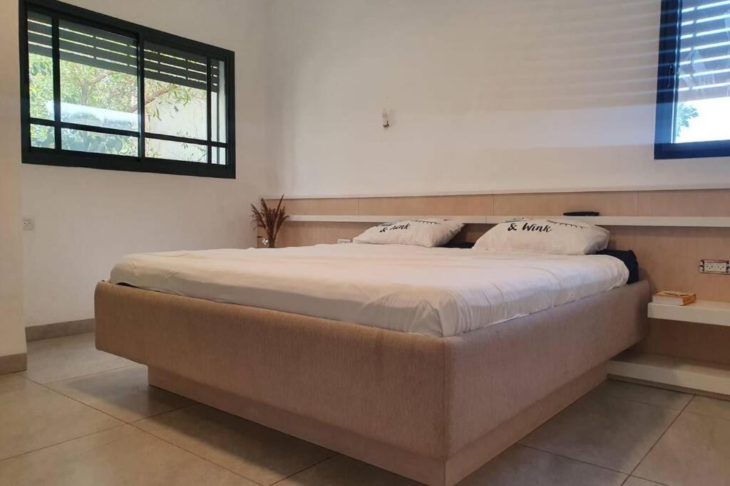 וילה מרהיבה עם בריכה ועיצוב מדהים - Housity