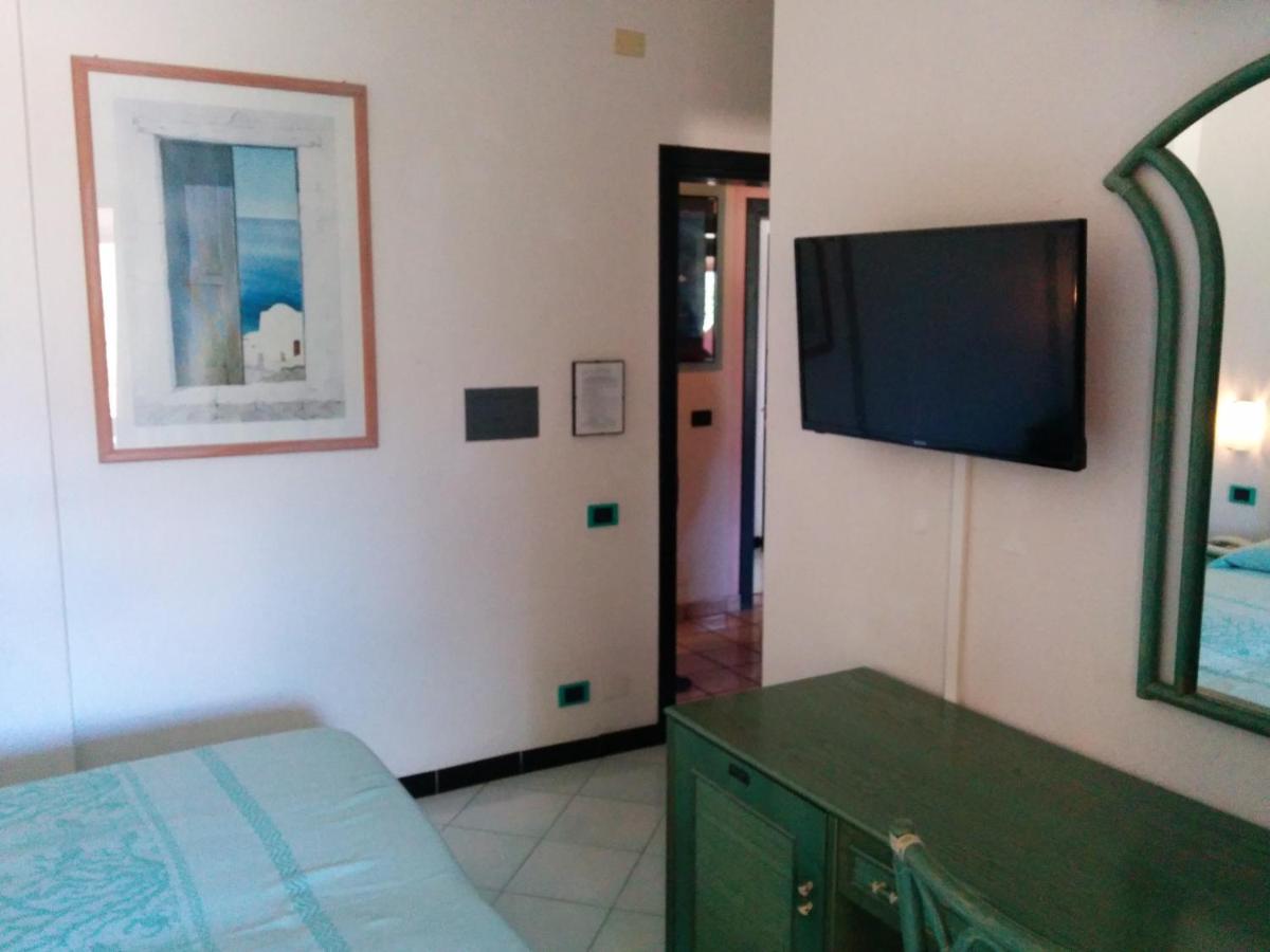 Hotel Blu Marlin - Housity
