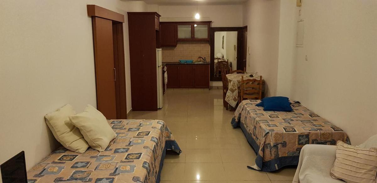 Galatia's Court - Housity