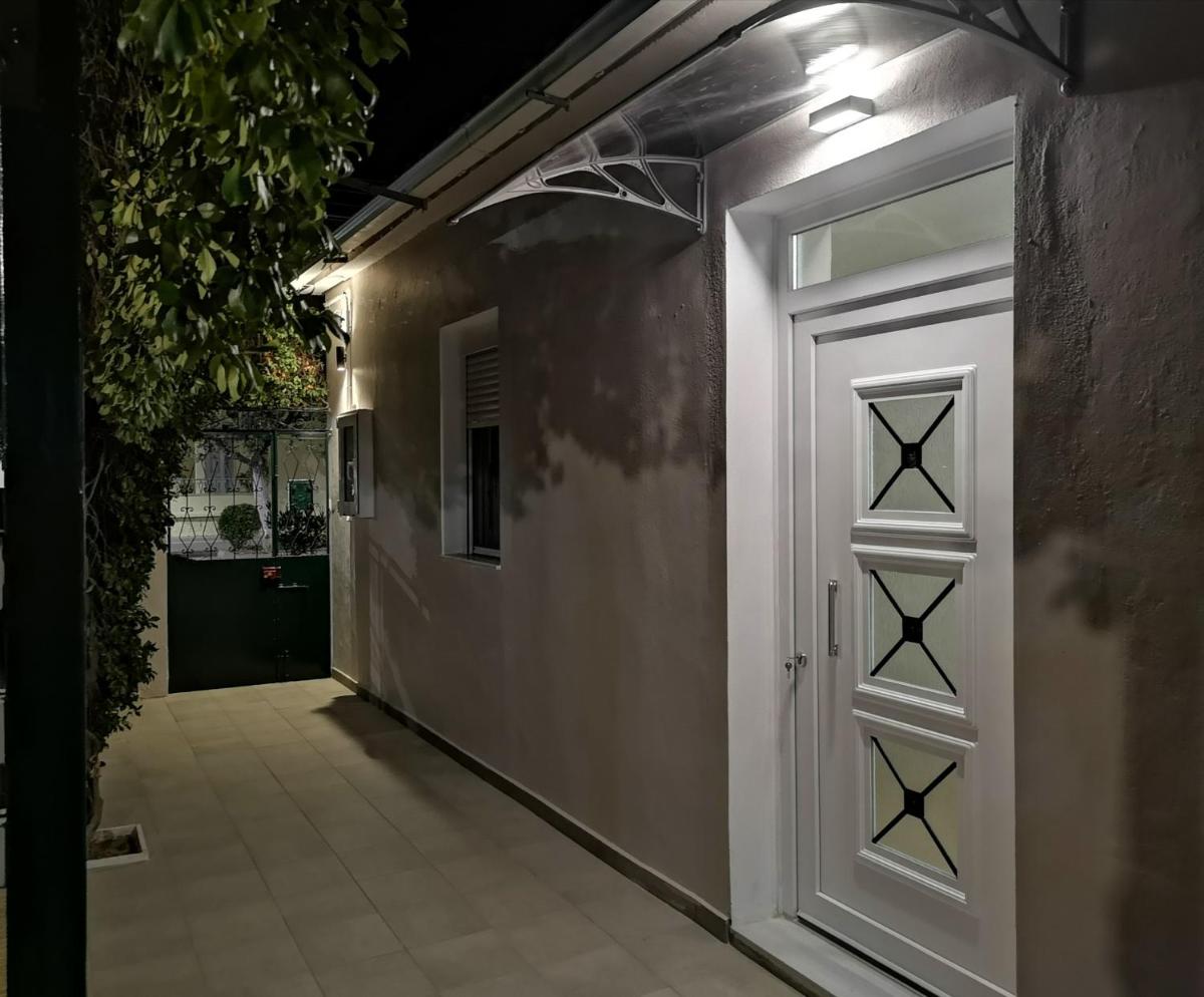 Leonidas II Traditional House in Sparta - Housity