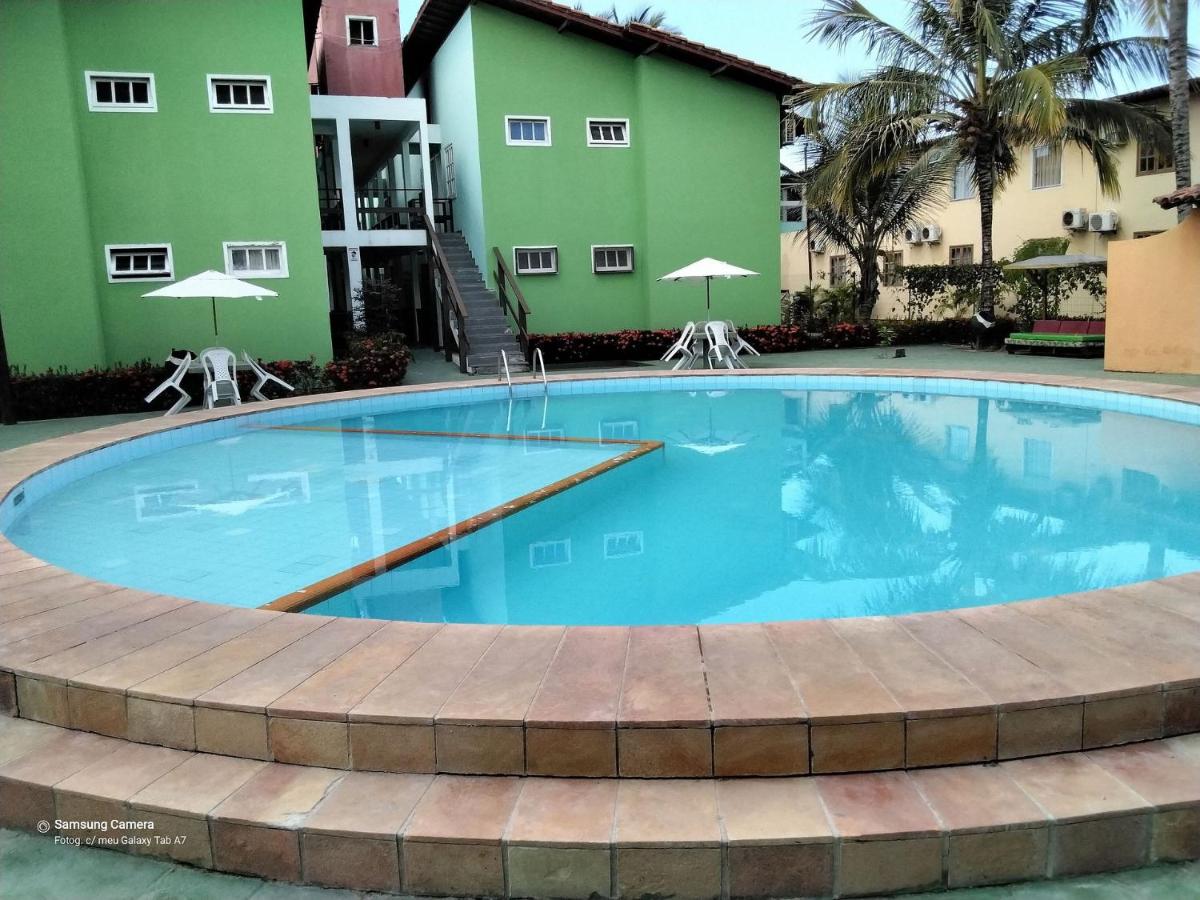 PRAIA DE TAPERAPUAN - FLAT EM CONDOMINIO A 300 METROS DA PRAIA. - Housity