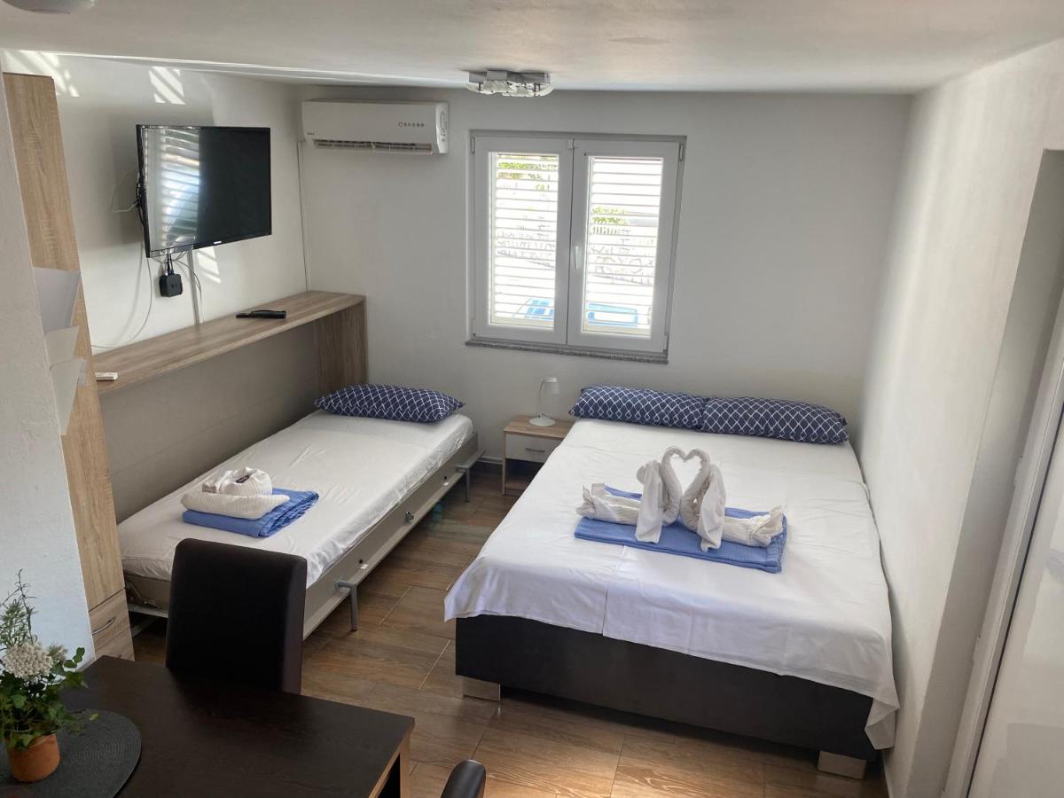 Apartments Michael & Petra , Omisalj, Insel Krk, Kroatien - Housity