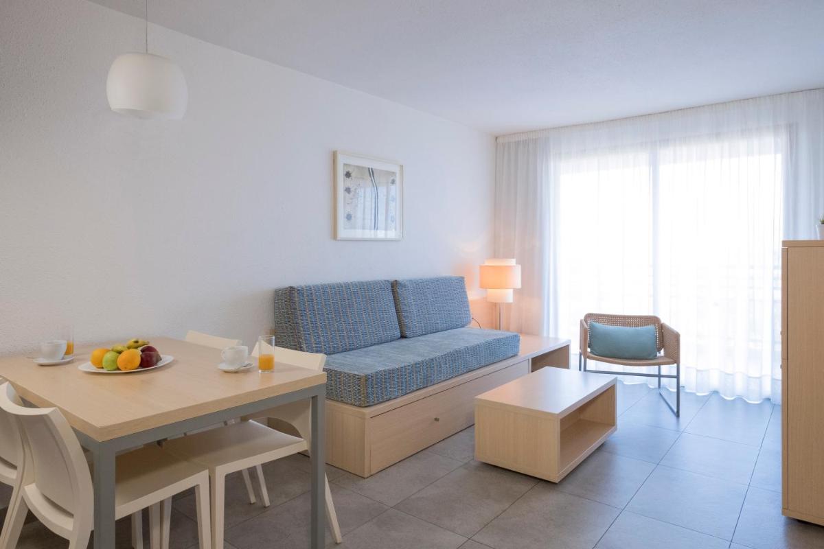 Apartaments Cye Salou - Housity