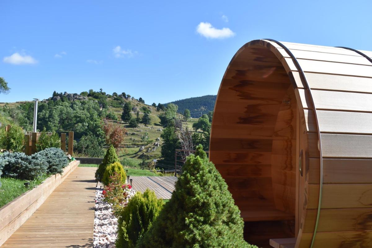 Vue générale sur la montagne ou vue sur la montagne depuis l'hôtel