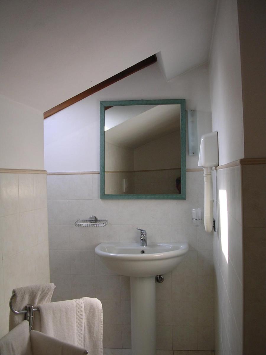 CerrutiHotel - Housity