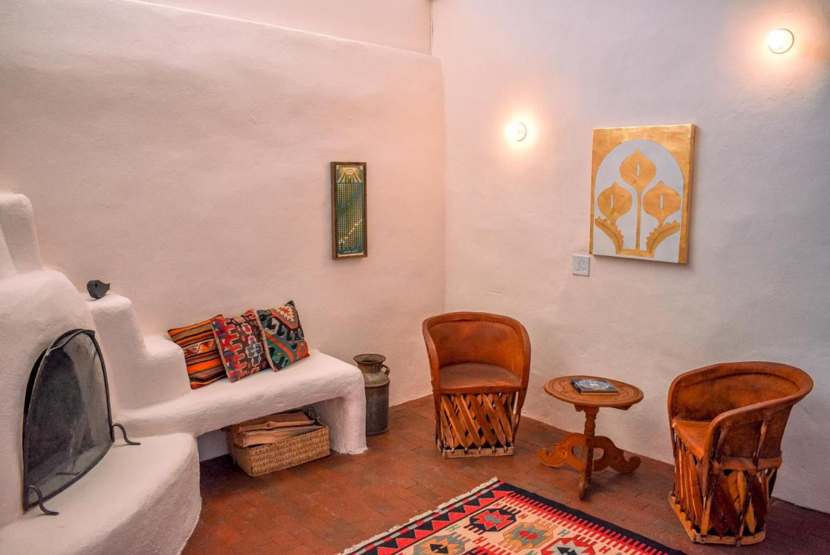 The Parador - Housity