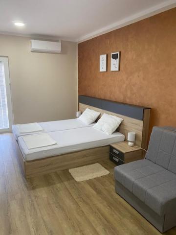 Danubiana Apartments 7-8 - Hizvo