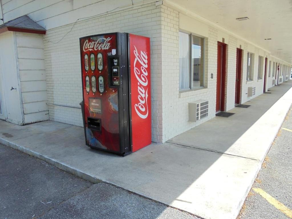 Pinelodge Motel - Housity