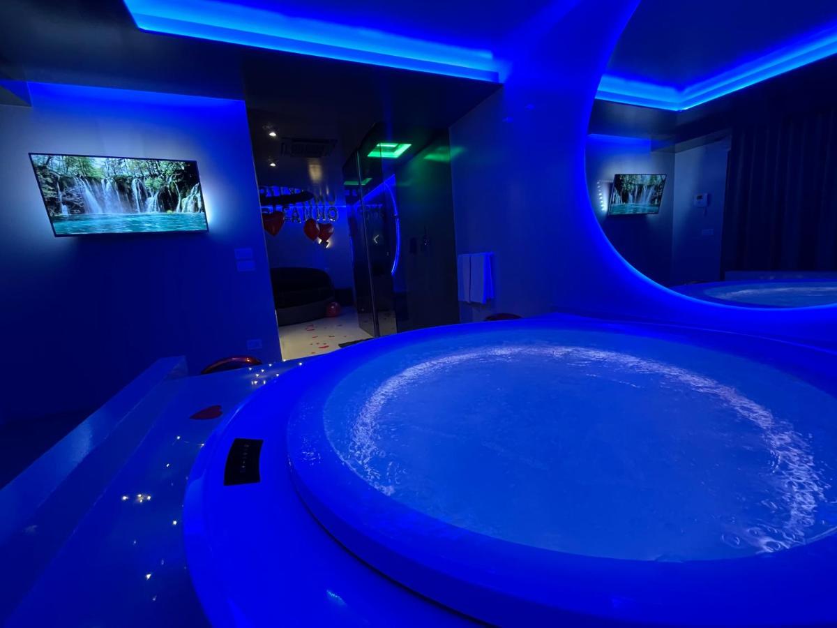 Damore Suite - Housity