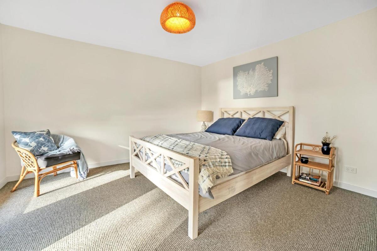 Beach House on Bentley - Housity