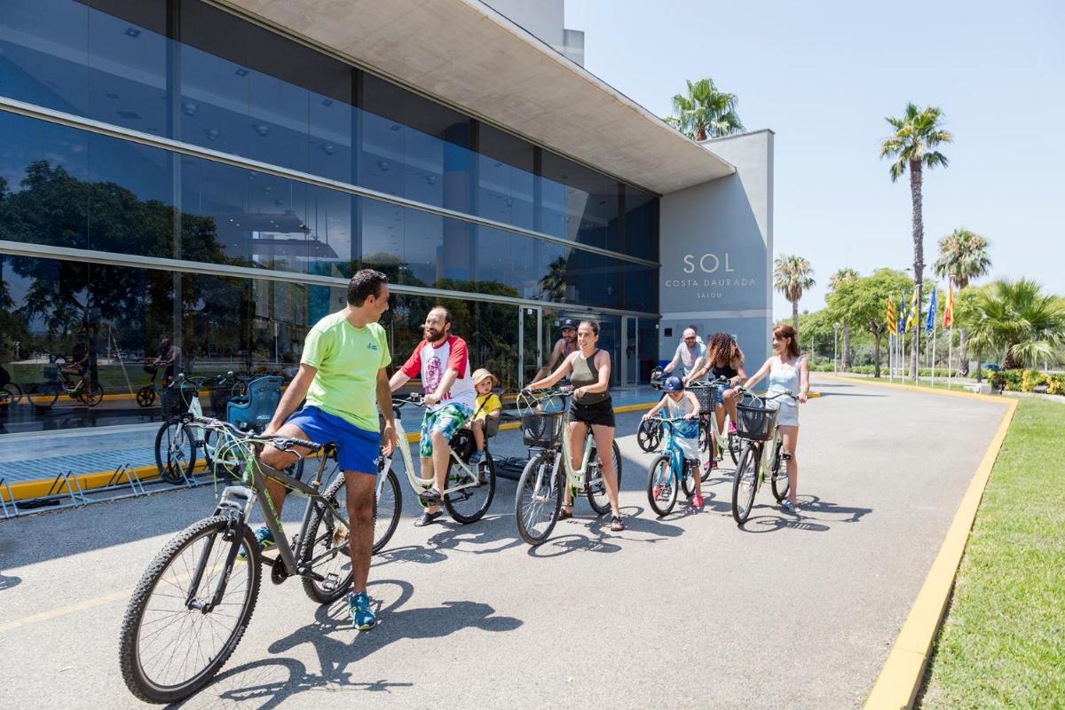 Montar en bicicleta en Sol Costa Daurada o alrededores