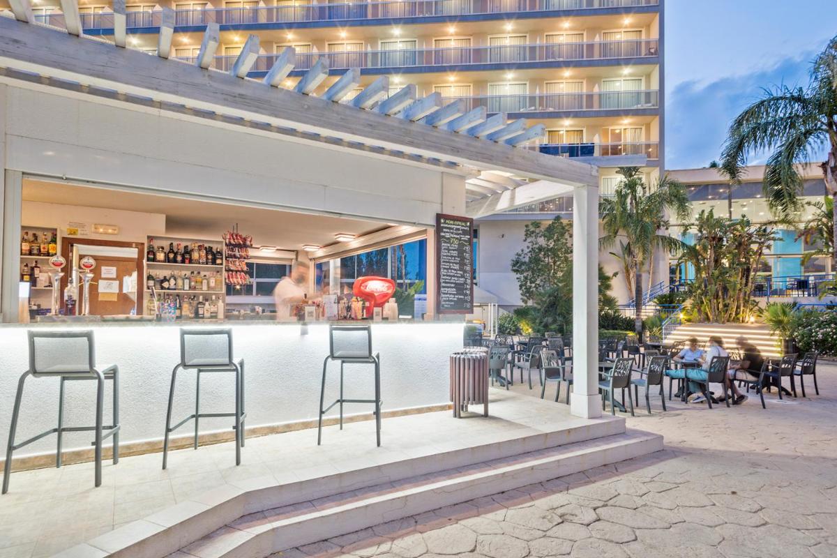 Un restaurante o sitio para comer en Sol Costa Daurada